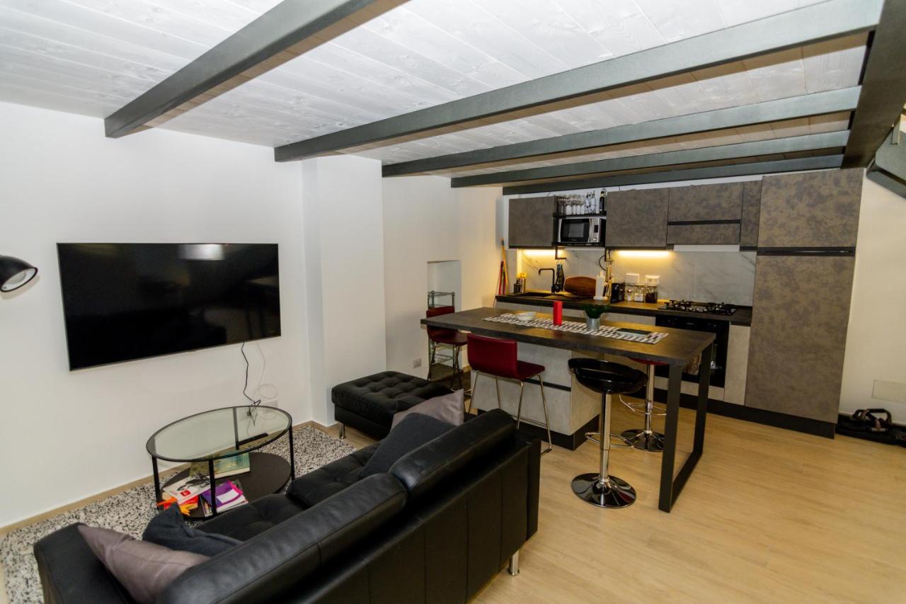 Industrial Loft -Center Of Turin- By Happyhostorino Apartment ภายนอก รูปภาพ